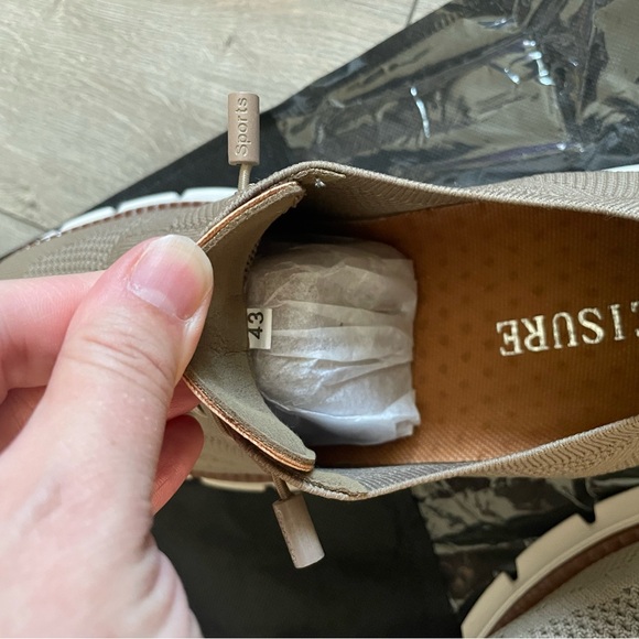 Men’s casual shoe - Picture 2 of 7